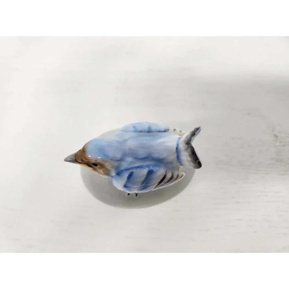 Vintage 1979 Enesco Blue China Ceramic 3D Robin Bird Egg Shaped Trinket Box